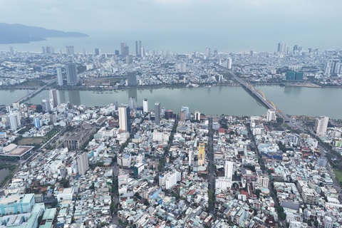 Ngành xây dựng Đà Nẵng nói về loạt cao ốc rầm rộ mọc ven sông Hàn