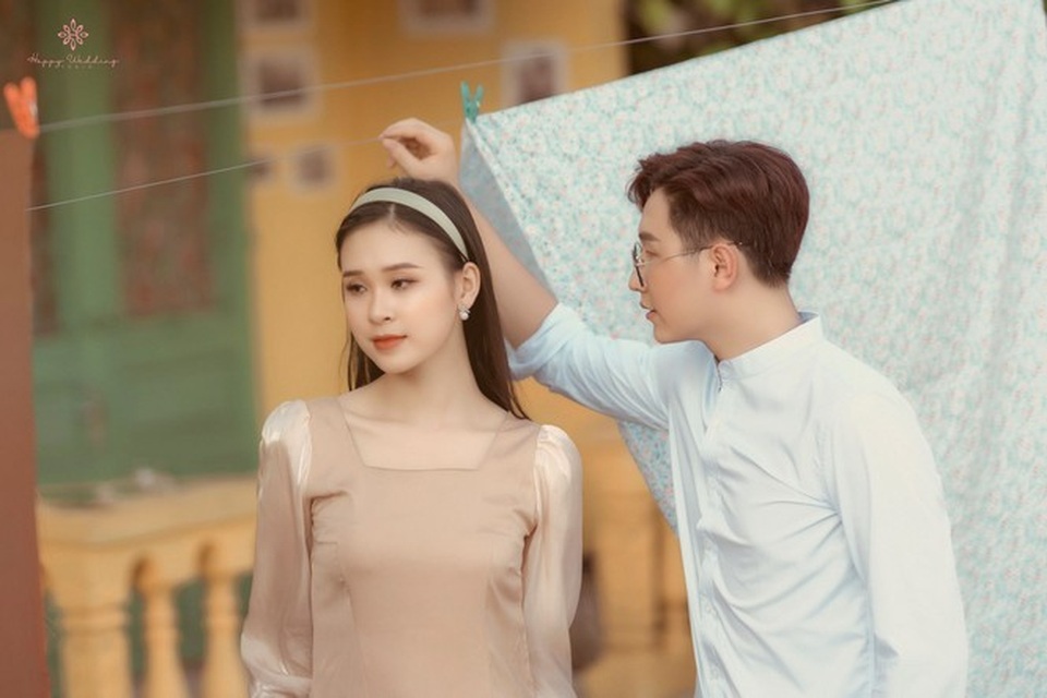 Chuyện tình của Ngạn và Hà Lan được tái hiện qua bộ ảnh đầy chất thơ - 6 Chuyện tình của Ngạn và Hà Lan được tái hiện qua bộ ảnh đầy chất thơ - 6