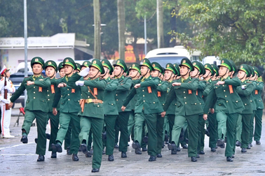 Những yếu tố chi phối trong 3 bảng lương mới của công an, quân đội