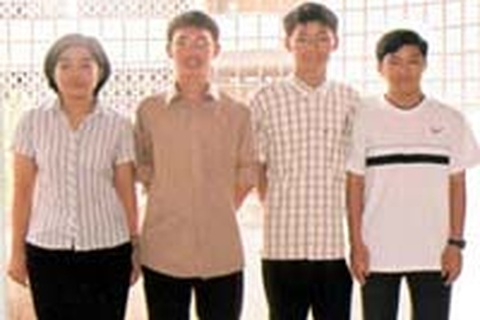 Cả bốn học sinh Việt Nam đều đoạt giải 