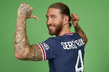 Sergio Ramos phải mất hai tháng để được ra sân cùng Lionel Messi