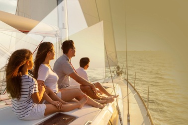 Hai sản phẩm mới từ AIA Việt Nam: Bảo vệ sức khỏe hôm nay, bảo vệ giá trị mai sau