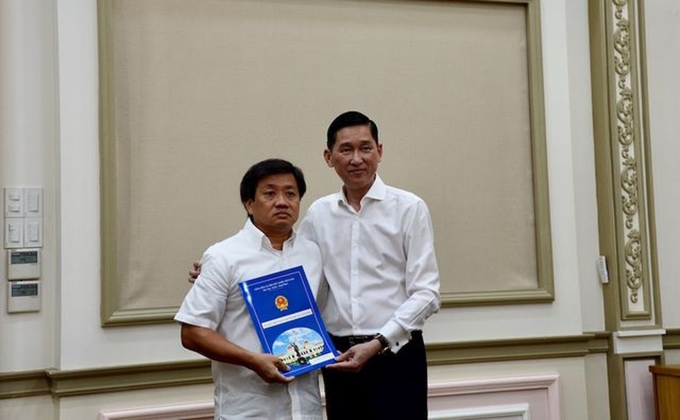 Ông Đoàn Ngọc Hải: Sẽ dùng tiền trợ cấp thôi việc để xây nhà tình nghĩa - 2 Ông Đoàn Ngọc Hải: Sẽ dùng tiền trợ cấp thôi việc để xây nhà tình nghĩa - 2