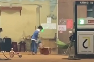 Điều tra nghi án bác dâu ném cháu trai 16 tháng tuổi xuống nền bê tông