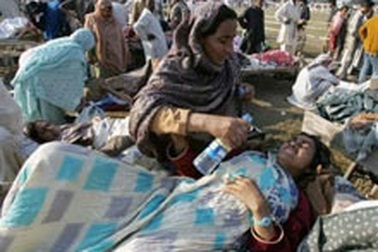 Thủ tướng Ấn Độ thoát chết trong vụ động đất 