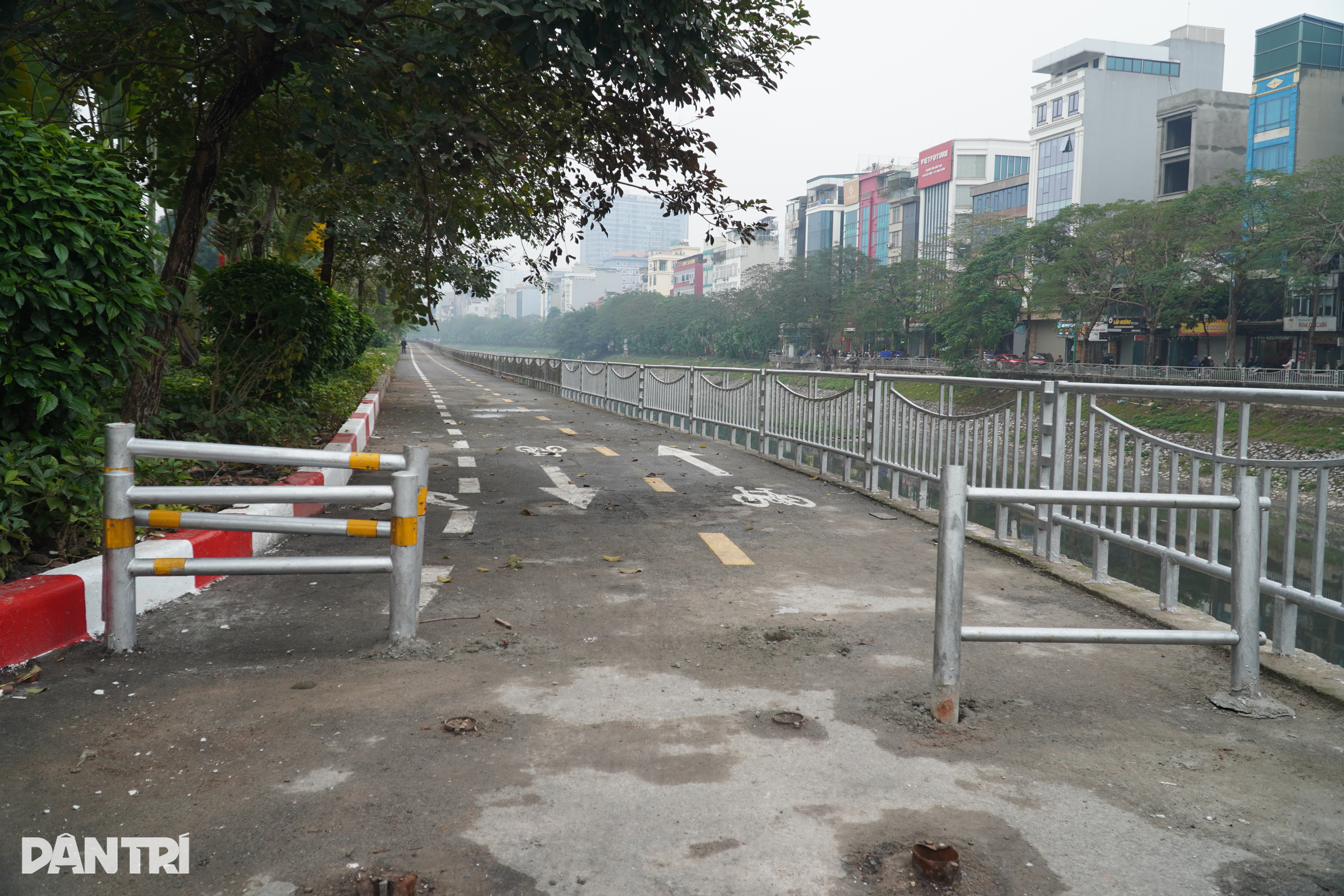 ប្រជាជនទទួលបានបទពិសោធន៍ផ្លូវជិះកង់ដំបូងនៅទីក្រុងហាណូយ - ៣ Người dân trải nghiệm tuyến đường đầu tiên dành cho xe đạp ở Hà Nội - 3