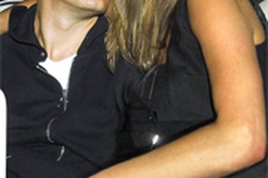 “Jennifer Aniston không có bầu”