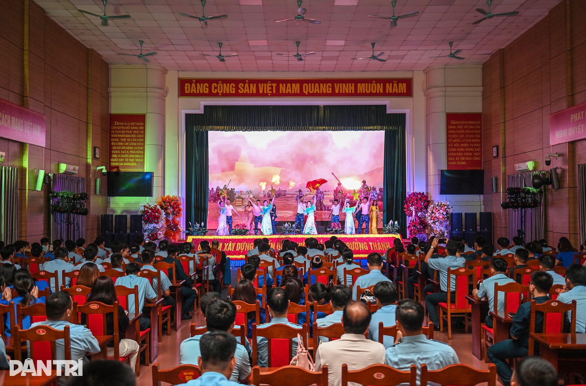Cựu chiến binh kể thời khắc bắn hạ siêu pháo đài bay B-52 đầu tiên - 5 Cựu chiến binh kể thời khắc bắn hạ siêu pháo đài bay B-52 đầu tiên - 5