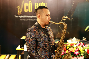 Nghệ sĩ Saxophone đầu tiên của Việt Nam phát hành đĩa than