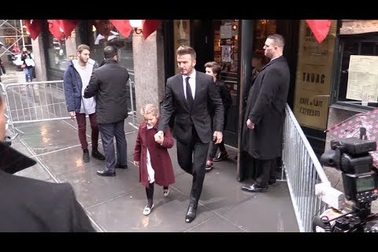 David Beckham cùng vợ con đi ăn tại New York