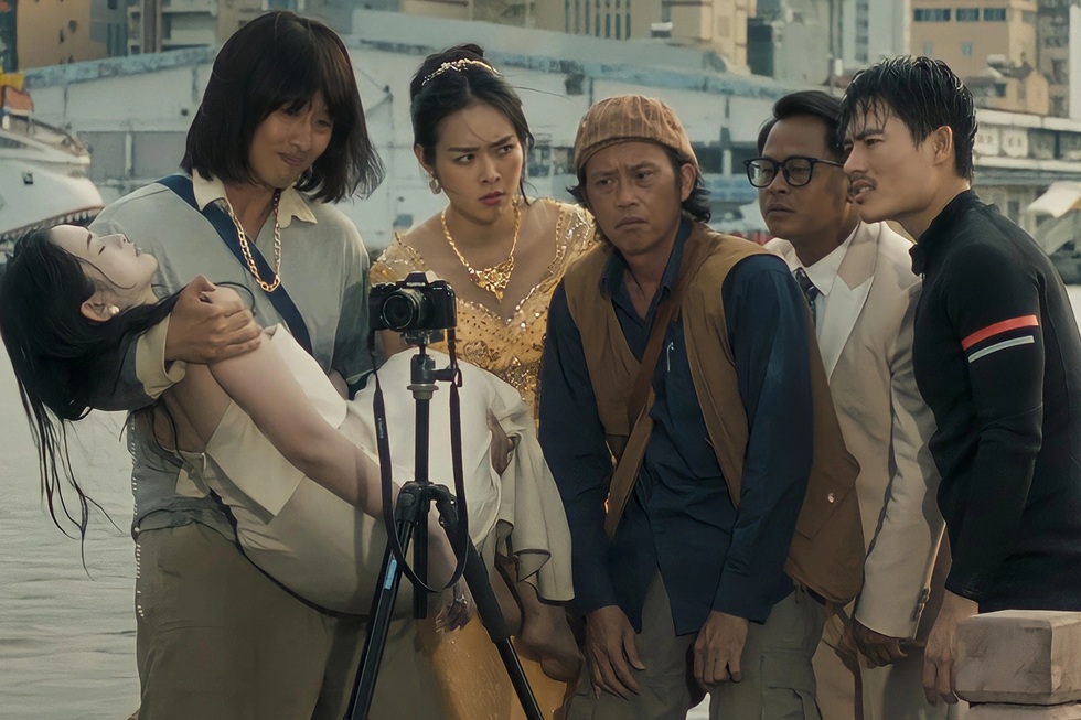 NSƯT Hoài Linh sau 5 năm mắc ung thư: Vẫn ăn cá khô, kể chuyện đi buôn đất - 4