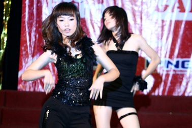 “Tiểu” Big Bang, Suju và DBSK đốt cháy sân khấu trẻ