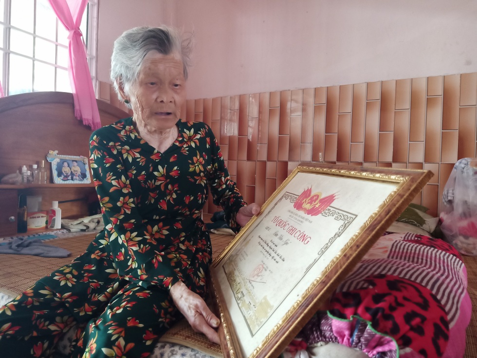 Xúc động câu chuyện về những tấm bằng Tổ quốc ghi công - 19 Xúc động câu chuyện về những tấm bằng Tổ quốc ghi công - 19