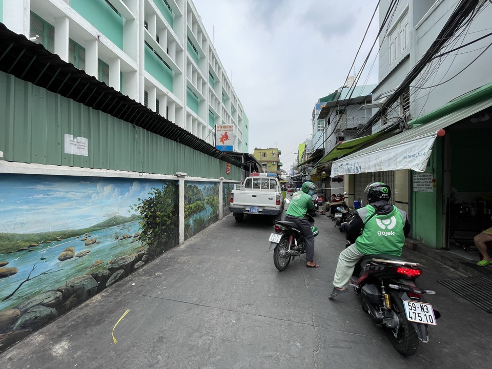 TPHCM: Nhiều điểm bệnh nhân tái dương tính Covid-19 từng đến bị phong tỏa - 3 TPHCM: Nhiều điểm bệnh nhân tái dương tính Covid-19 từng đến bị phong tỏa - 3