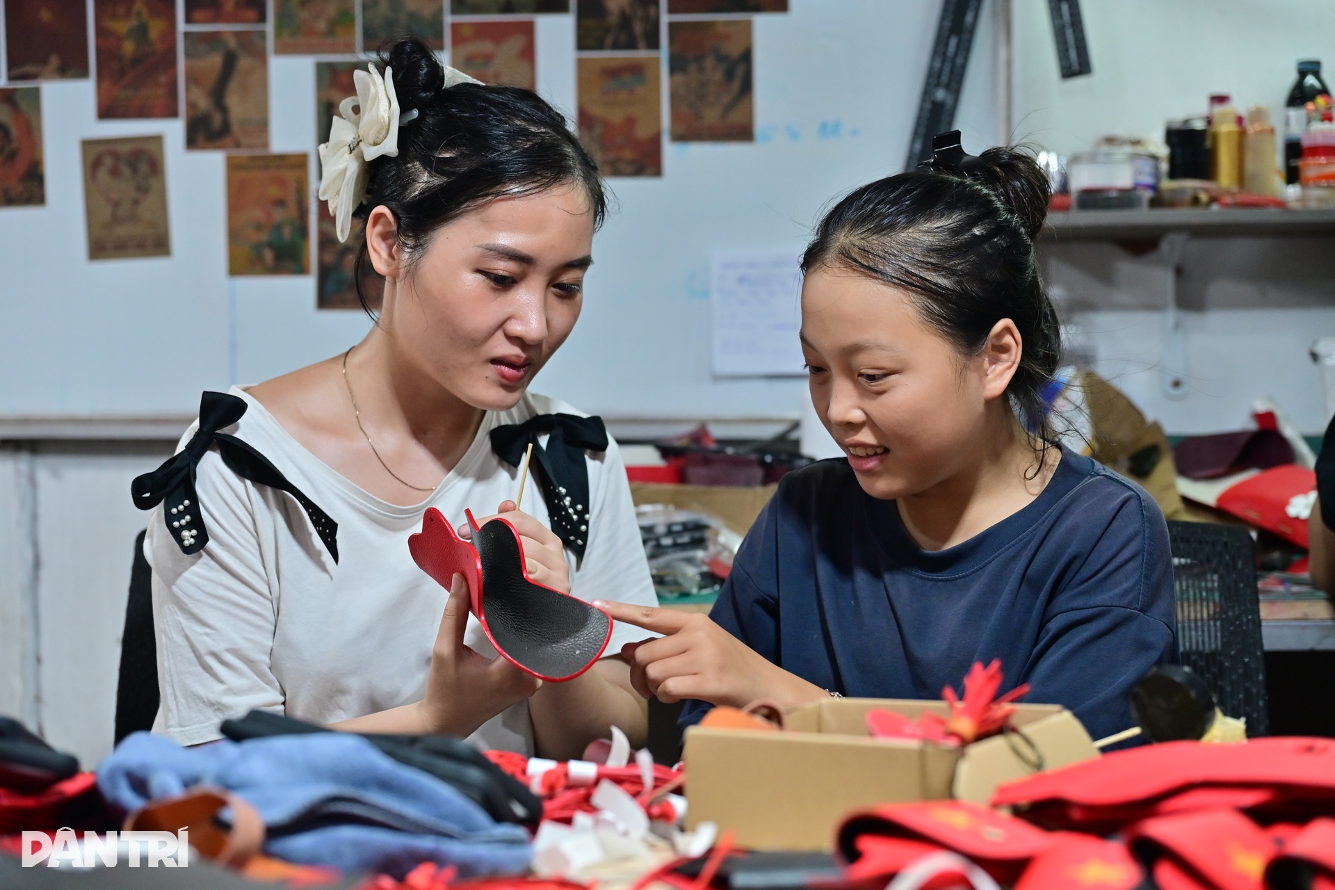 Bộ sưu tập cờ đỏ sao vàng tạo nên từ nghị lực của những người khuyết tật - 8