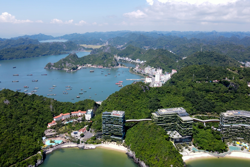 Cát Bà đẹp mê đắm giữ tiết thu