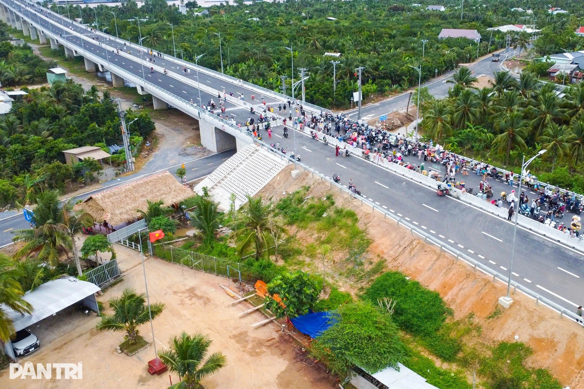 Ngắm cầu Rạch Miễu 2 gần 7.000 tỷ đồng trước ngày thông xe - 2 Ngắm cầu Rạch Miễu 2 gần 7.000 tỷ đồng trước ngày thông xe - 2