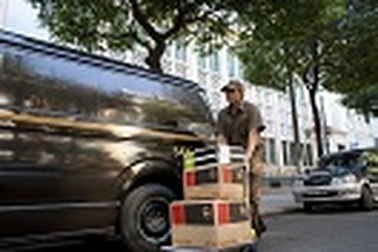 Công ty chuyển phát nhanh toàn cầu đầu tiên 100% vốn nước ngoài