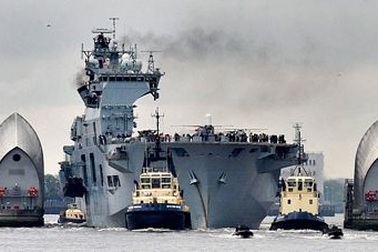 Chiến hạm lớn nhất hải quân Anh diễn tập bảo vệ Olympic  