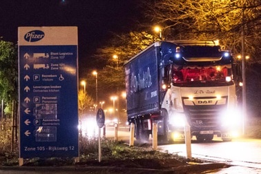 Căng thẳng cuộc chiến vắc xin Covid-19 giữa Anh và EU