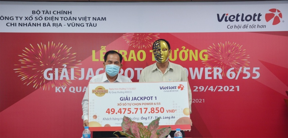 Người chơi thứ hai trúng Jackpot tại Long An tặng từ thiện 200 triệu đồng - 4 Người chơi thứ hai trúng Jackpot tại Long An tặng từ thiện 200 triệu đồng - 4