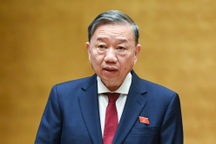 Người trúng đấu giá được giữ lại biển số ô tô khi bán xe