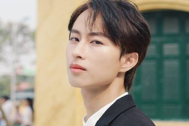 Nam sinh Nông nghiệp khổ sở vì có gương mặt "phi giới tính"