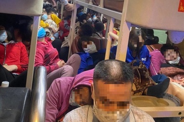 Nhồi nhét khách, tài xế xe khách có thể bị phạt tới 75 triệu đồng