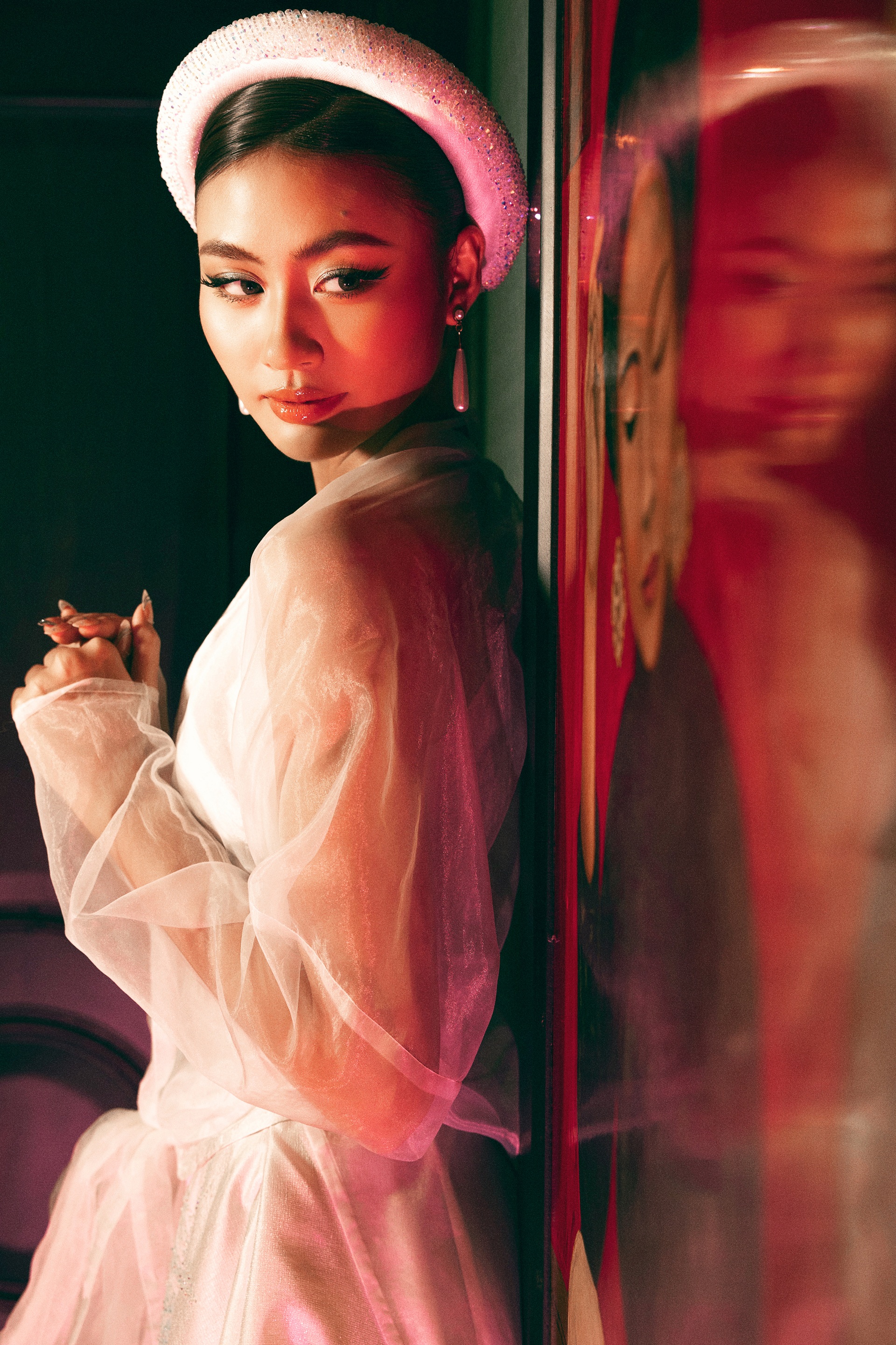 Hoa hậu Phương Linh vào top 5 trình diễn áo dài ấn tượng ở Miss Cosmo 2025 - 5