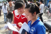 Cần cương quyết khống chế điểm sàn