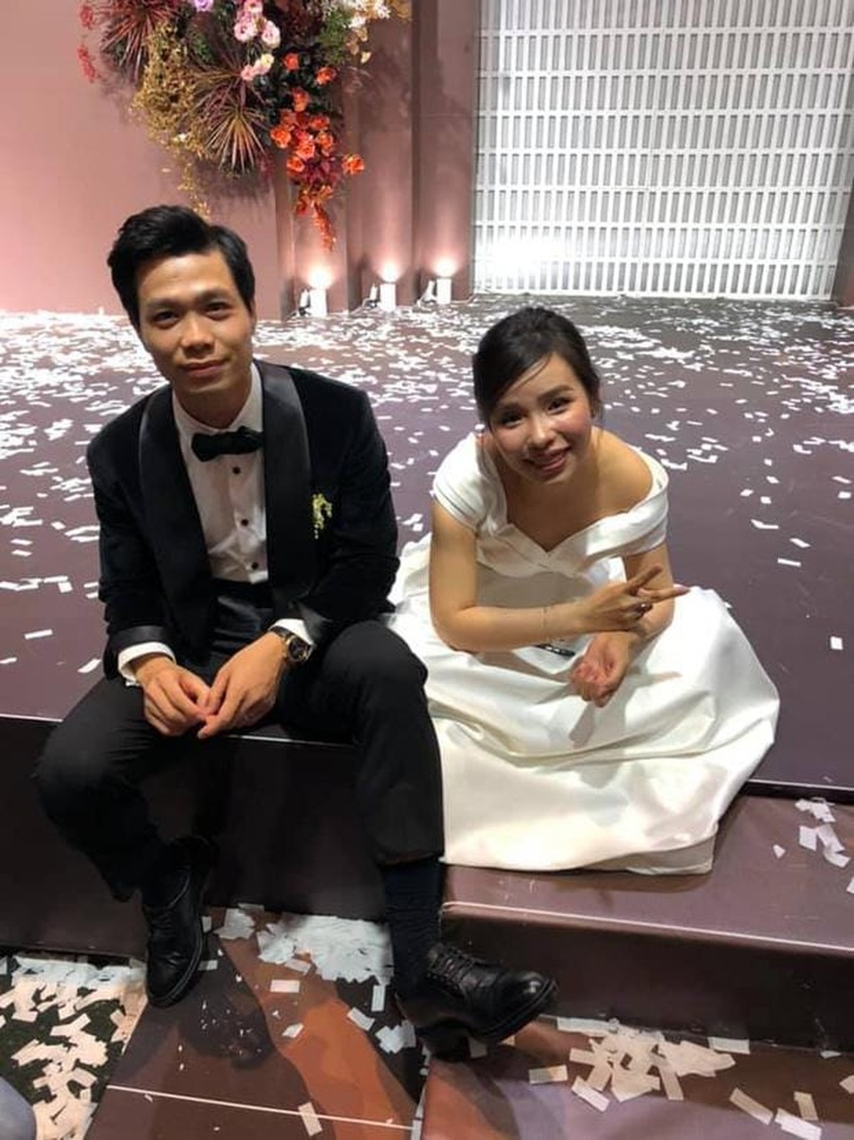 Lộ ảnh cưới lãng mạn của vợ chồng Công Phượng - 6 Lộ ảnh cưới lãng mạn của vợ chồng Công Phượng - 6