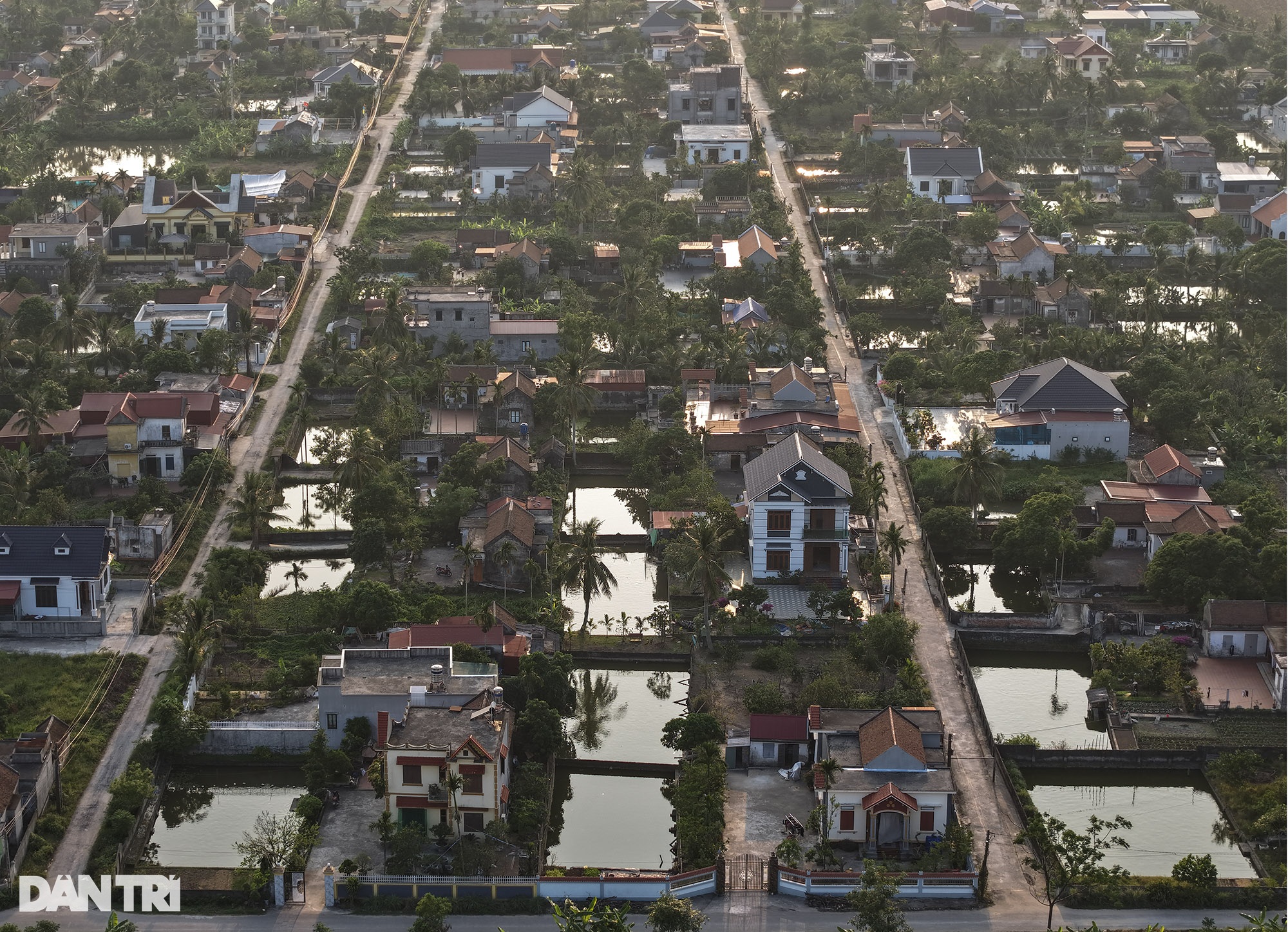 View - Những ngôi làng quy hoạch "đẹp như bàn cờ" ven biển Hải Phòng và Thái Bình | Báo Dân trí