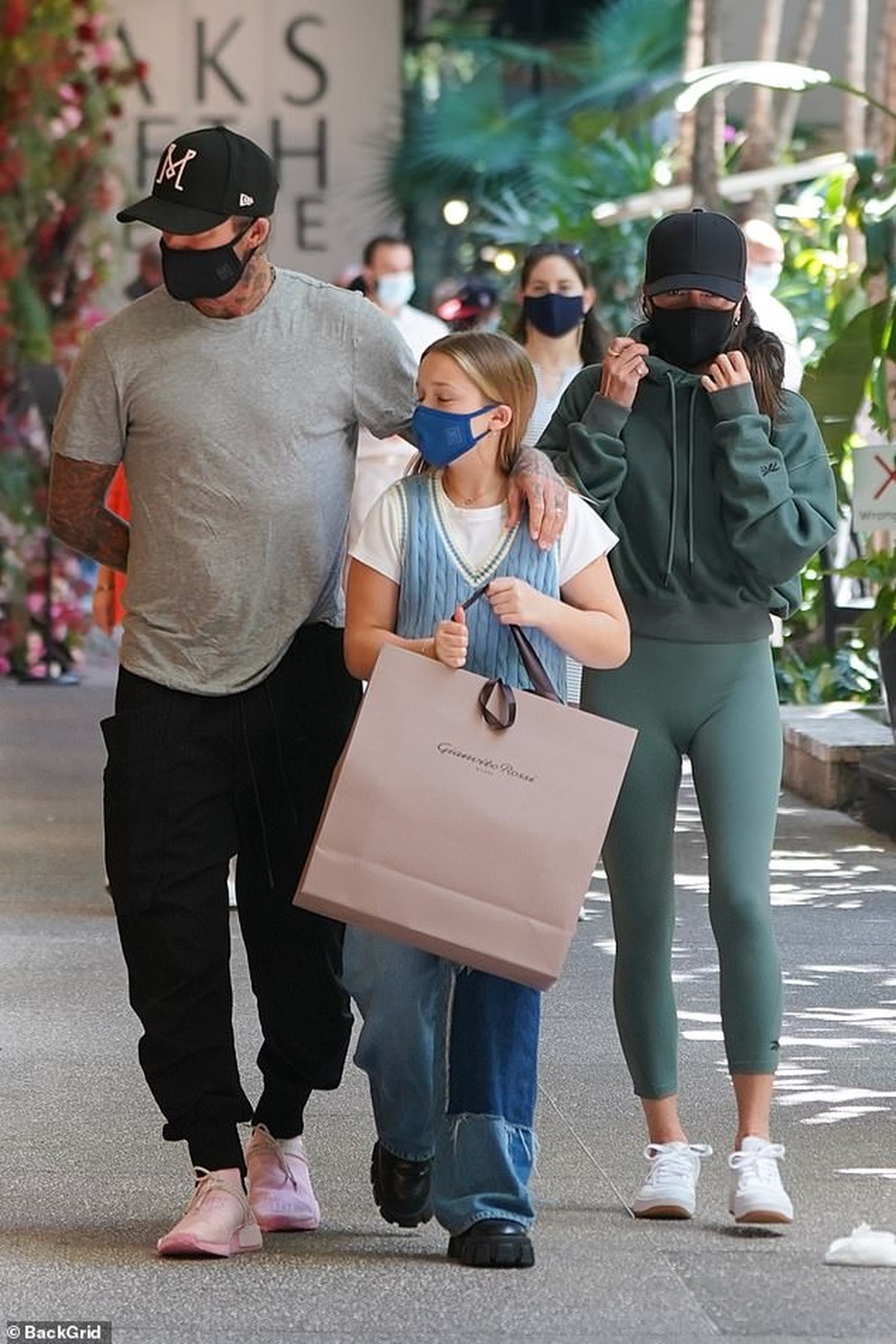 Công chúa út Harper nhà Beckham phổng phao và xinh đẹp - 5 Công chúa út Harper nhà Beckham phổng phao và xinh đẹp - 5