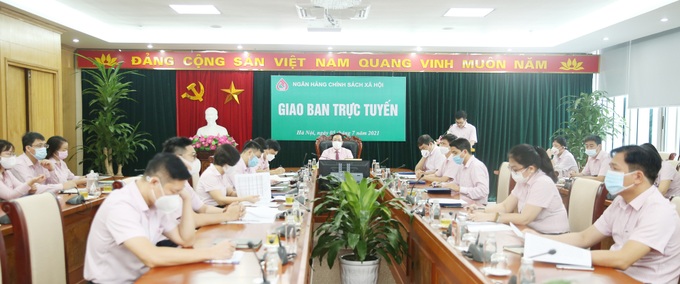 6 tháng đầu năm 2021, gần 1,3 triệu lượt hộ nghèo và các đối tượng chính sách được vay vốn từ NHCSXH - Ảnh 1.