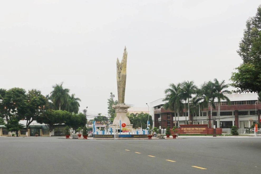 Dịch phức tạp, An Giang yêu cầu người dân không ra đường vào ban đêm - 1 Dịch phức tạp, An Giang yêu cầu người dân không ra đường vào ban đêm - 1