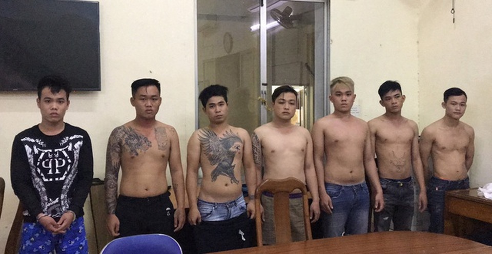 Bắt trùm giang hồ trong phi vụ đập phá nhà hàng giá 500 triệu đồng - 2 Bắt trùm giang hồ trong phi vụ đập phá nhà hàng giá 500 triệu đồng - 2