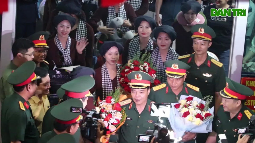 Quân khu 4 đón lực lượng tham gia diễu binh, diễu hành trở về