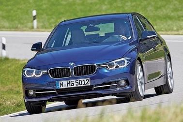 BMW chạy đua quá sức cho vị trí số 1?