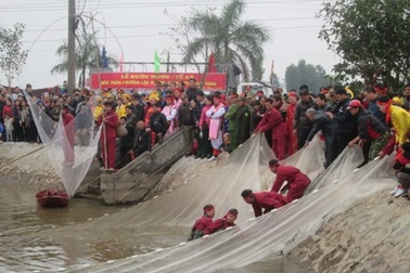“Rước nước, tế cá” tri ân nhà Trần một Vương triều khởi nghiệp từ nghề chài lưới