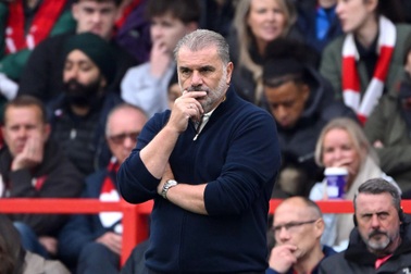 Chelsea thắng đậm Nottingham, HLV Postecoglou nhanh chóng bị sa thải