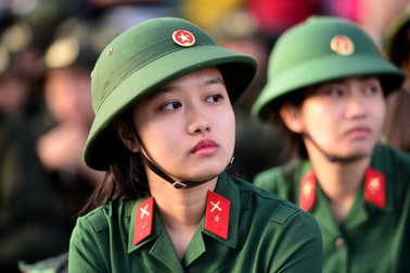 TPHCM có 6 nữ thanh niên nhận lệnh nhập ngũ năm nay