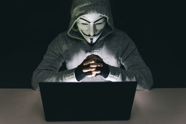 Nhóm hacker khét tiếng Anonymous bị mạo danh để tấn công cảnh sát Mỹ