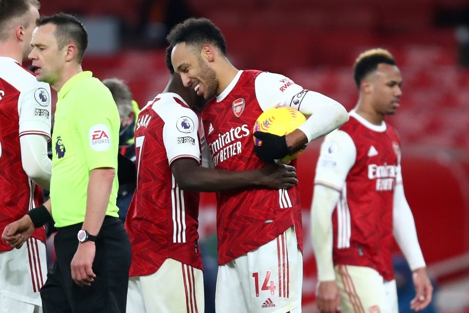 Aubameyang thăng hoa rực rỡ, Arsenal vượt mặt Leeds - 9 Aubameyang thăng hoa rực rỡ, Arsenal vượt mặt Leeds - 9