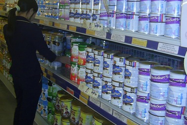 Khẩn trương kiểm tra chất lượng sữa trên diện rộng