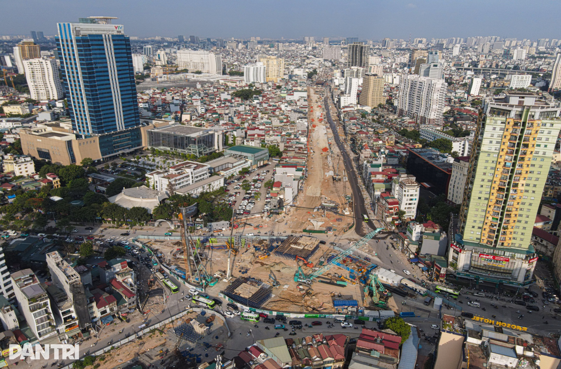 Đường đắt nhất hành tinh được trồng hoa, lát đá, dự kiến thông xe dịp 2/9 - 13