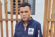 Công an bao vây rừng truy bắt tên trộm có nhiều tiền án