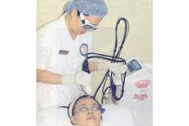 "Công nghệ" xóa sẹo từ mờ thành... rõ