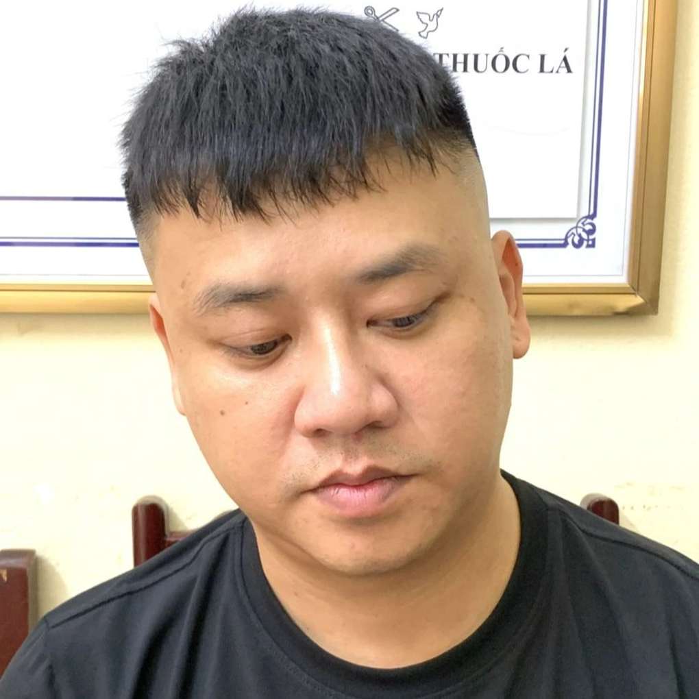 Khởi tố 5 đối tượng trong vụ hỗn chiến náo loạn đường phố - 1 Khởi tố 5 đối tượng trong vụ hỗn chiến náo loạn đường phố - 1