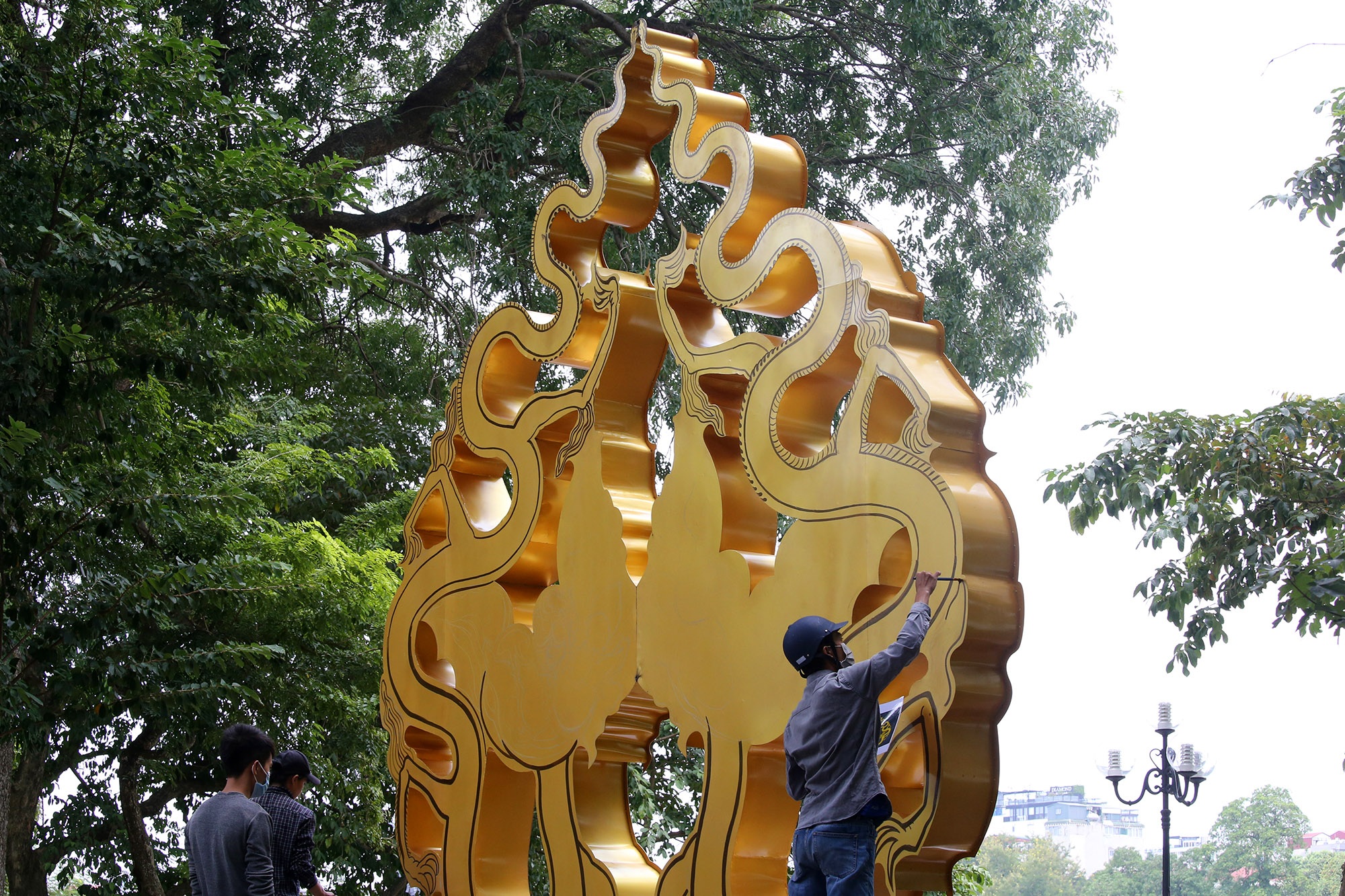 Hà Nội trang trí đường phố kỉ niệm 1010 năm Thăng Long - Hà Nội - 3 Hà Nội trang trí đường phố kỉ niệm 1010 năm Thăng Long - Hà Nội - 3
