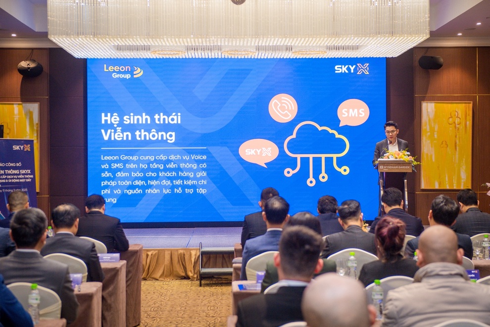 Mạng viễn thông số SkyX của Leeon Group ra mắt nền tảng X-Phone - 1 Mạng viễn thông số SkyX của Leeon Group ra mắt nền tảng X-Phone - 1